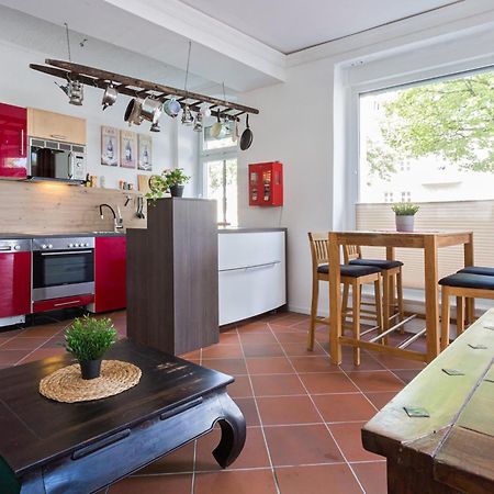 Gaestezimmer I Einzelzimmer Mit Gemeinschaftsbad Und Gemeinschaftskueche קמניץ מראה חיצוני תמונה